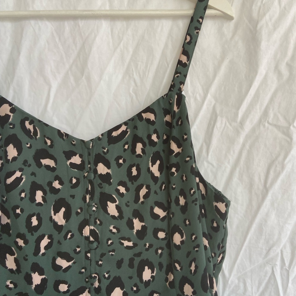 Torrid Georgette Button-Front Cami Size 2 / 2x - image 6